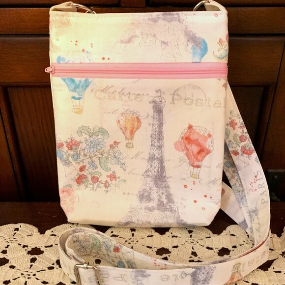 Handmade Pastel Cotton Crossbody Bag with Lining and Magnetic Snap Closure - Picture 2 of 10